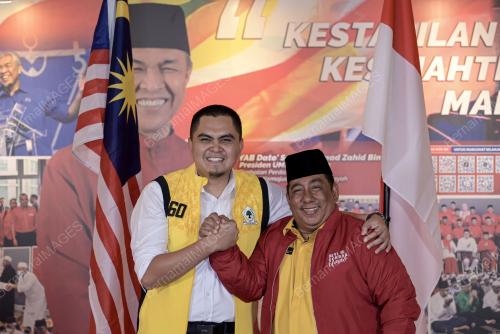 DATUK DR MUHAMAD AKMAL SALEH