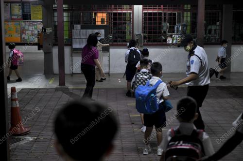 PEMBUKAAN SEKOLAH