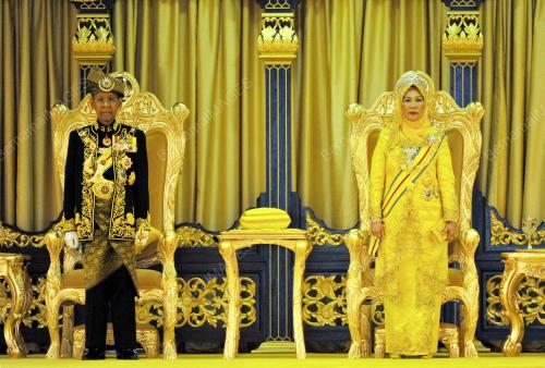 KL10_01062013_AGONG
