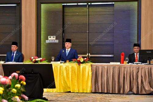 SULTAN PERAK SULTAN NAZRIN SHAH