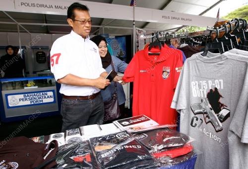 KL10_01092014_LAWATAN