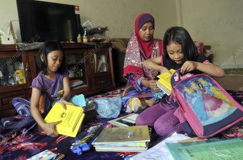 KL10_02012016_BUKU_SEKOLAH
