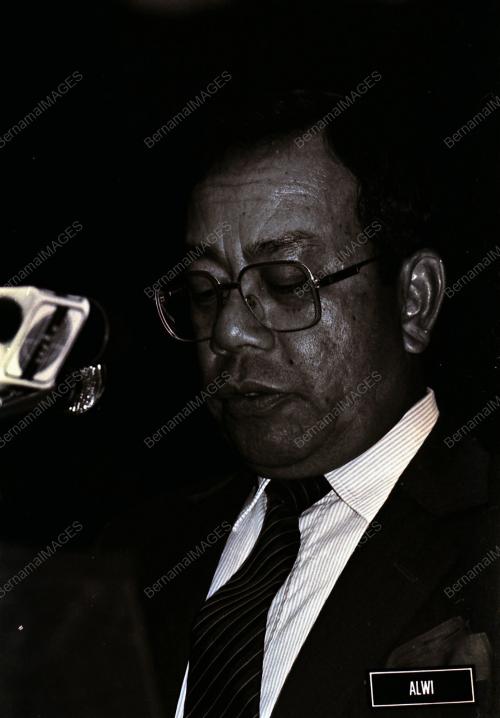 TAN SRI DATO' ALWI JANTAN