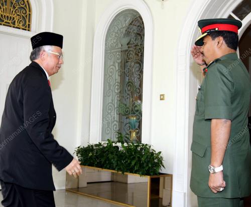 MOHD NAJIB TUN ABDUL RAZAK