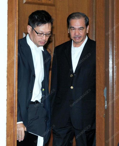 KL10_02042012_PKFZ