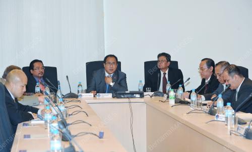 KL10_02072012_GMR