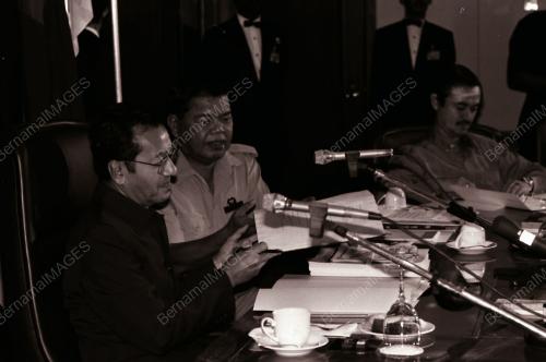 MESYUARAT MAJLIS TERTINGGI UMNO