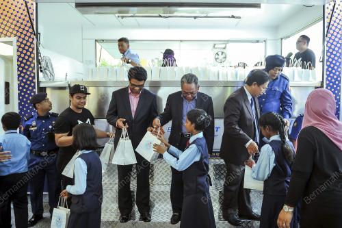 KL10_03052017_PJ_FOOD_BANK