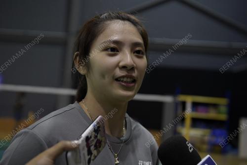 LATIHAN_BADMINTON