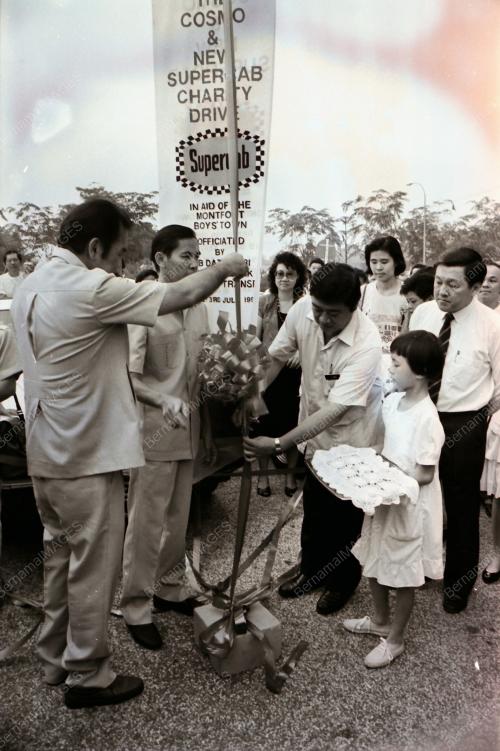 TAN SRI LING LIONG SIK