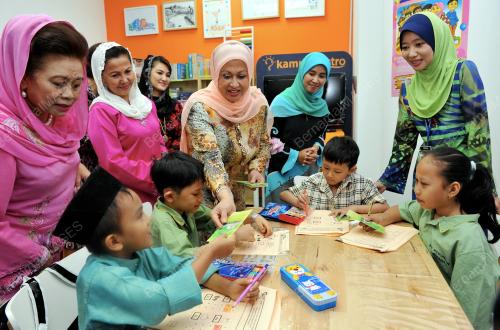 KL10_03082012_LAWATAN1