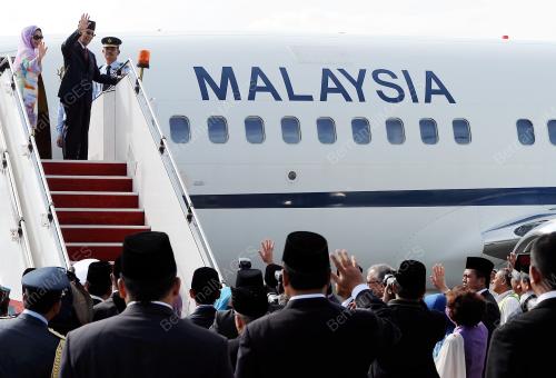KL10_03122012_AGONG