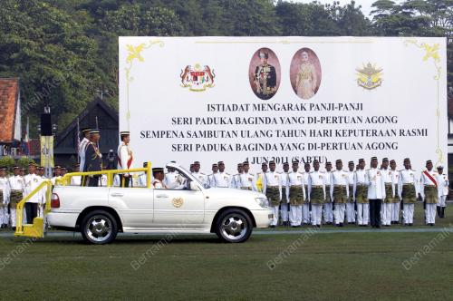 HARI KEPUTERAAN AGONG