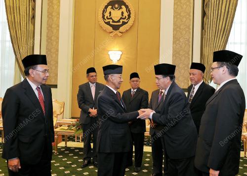 KL10_04072012_AGONG