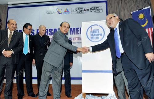 KL10_04092012_RAIS_JALUR_LEBAR
