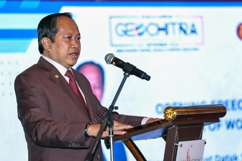 DATUK SERI AHMAD MASLAN