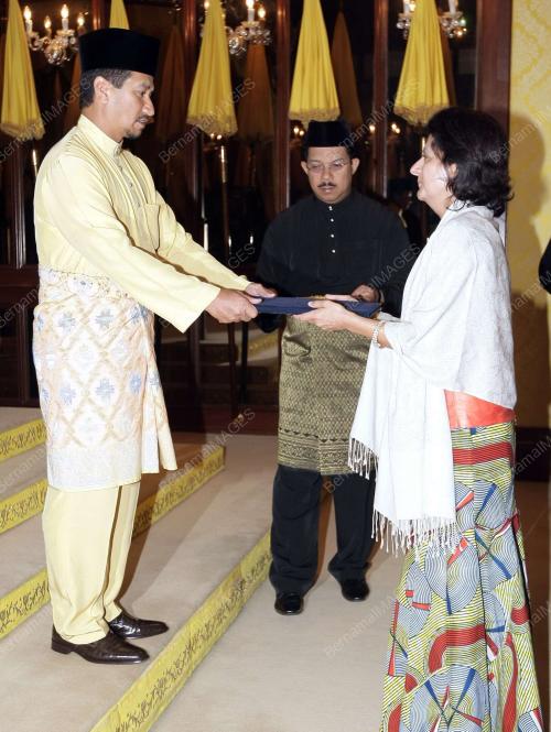 YANG DI-PERTUAN AGONG