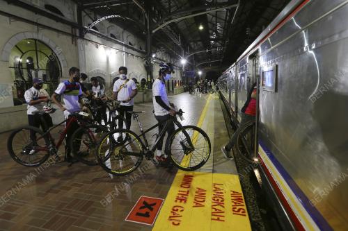 KTMB TAWAR PERKHIDMATAN TREN SEWA KHAS BAWA BASIKAL