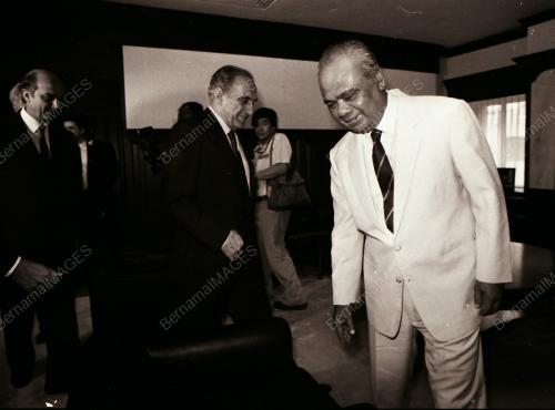 ENCIK ABDUL GHAFAR BABA