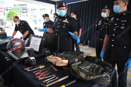 KES PECAH RUMAH DAN CURI KENDERAAN