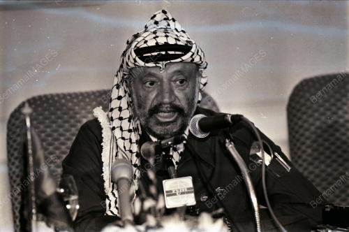 SIDANG AKHBAR YASSER ARAFAT