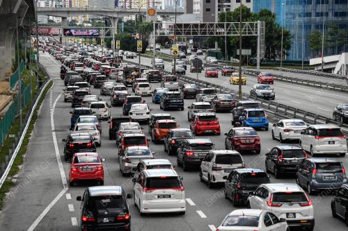 TINJAUAN ALIRAN TRAFIK IBU KOTA