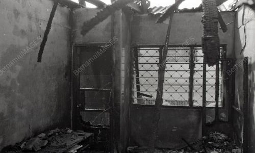 RUMAH TERBAKAR