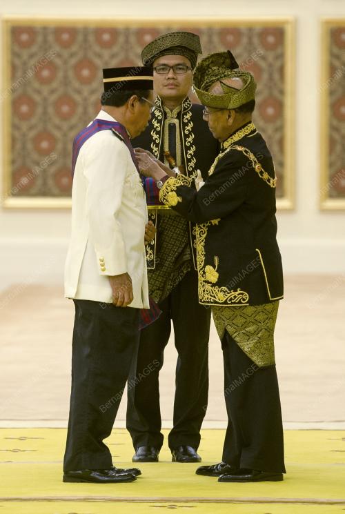 KL10_06062015_AGONG