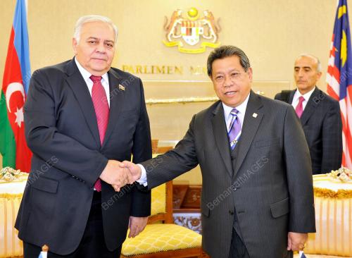 KL10_06112012_PARLIMEN