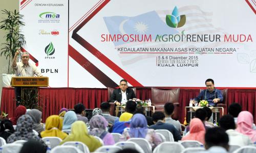 KL10_06122015_UMNO