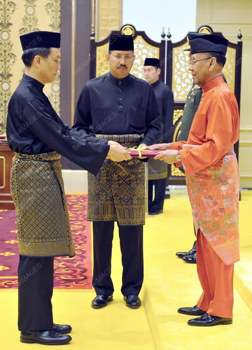 KL10_07012014_AGONG