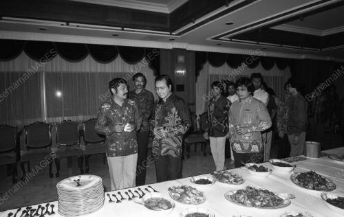 KL10_07072015_MAKAN_MALAM