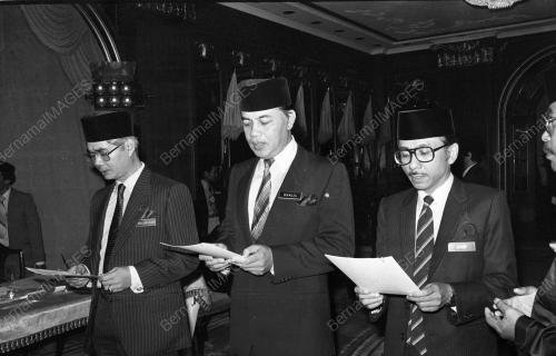 KL10_07092015_ANGKAT_SUMPAH