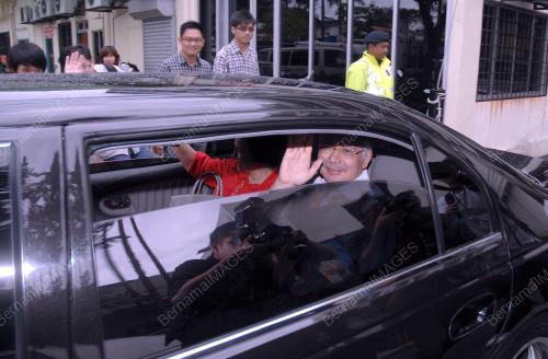 MOHD NAJIB TUN ABDUL RAZAK