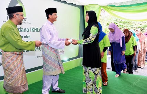 DATUK_RAJA_NONG_CHIK