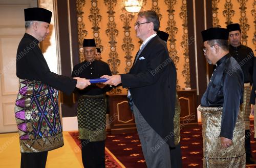 KL10_07112018_WATIKAH