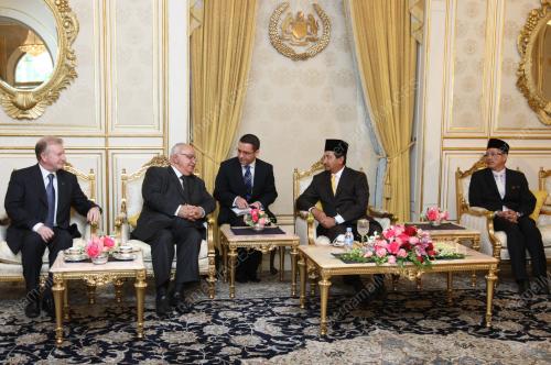 TUANKU MIZAN ZAINAL ABIDIN