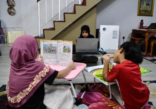 PENGAJARAN DAN PEMBELAJARAN DI RUMAH