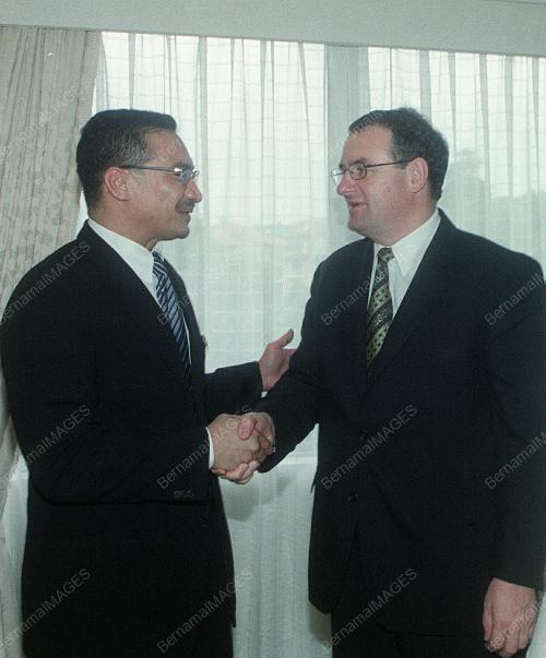 HISHAMMUDDIN TUN HUSSEIN