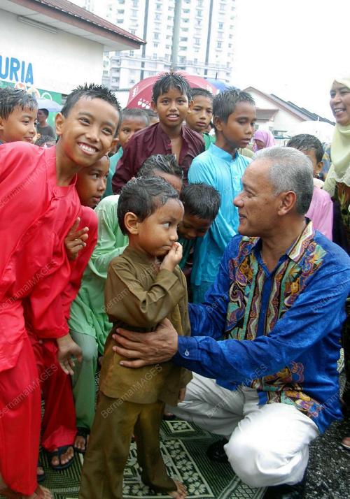 Tan Sri Muhammad Muhamad Taib