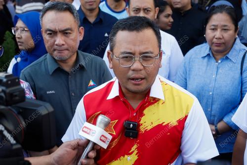 AMIRUDIN SHARI