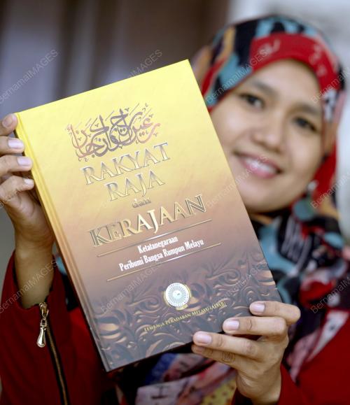 KL10_08042016_BUKU