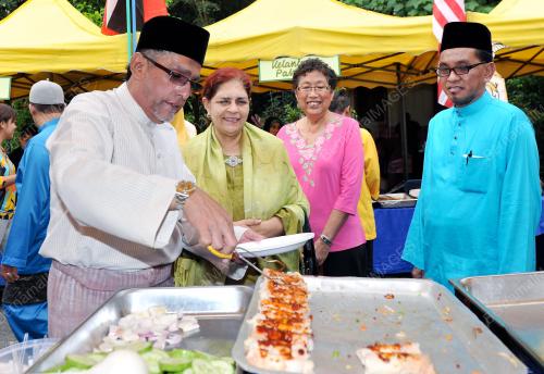KL10_08092012_PENGASIH