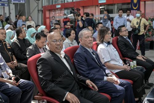 DATUK SERI FADILLAH YUSOF