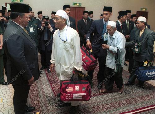TUANKU SYED SIRAJUDDIN SYED PUTRA JAMALULLAIL