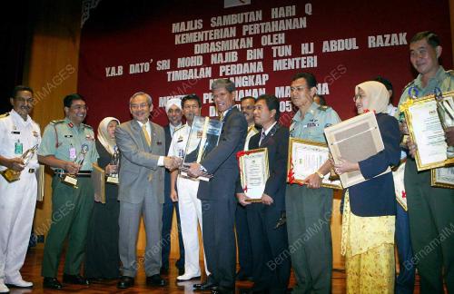 HARI Q 2005 KEMENTERIAN PERTAHANAN