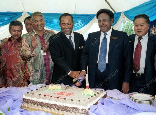 S. SAMY VELLU