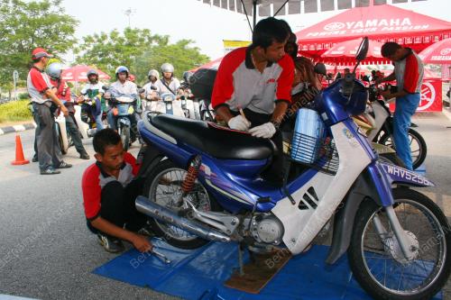 DATUK LIOW TIONG LAI