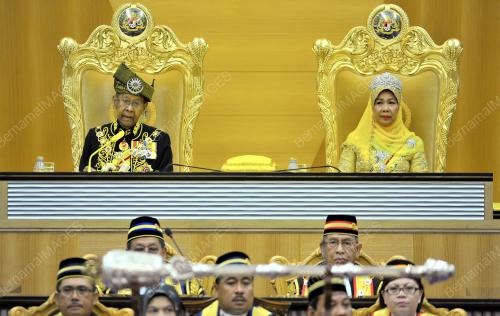 KL10_09032015_AGONG_PARLIMEN