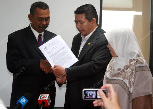 PERSIDANGAN TERGEMPAR DEWAN RAKYAT